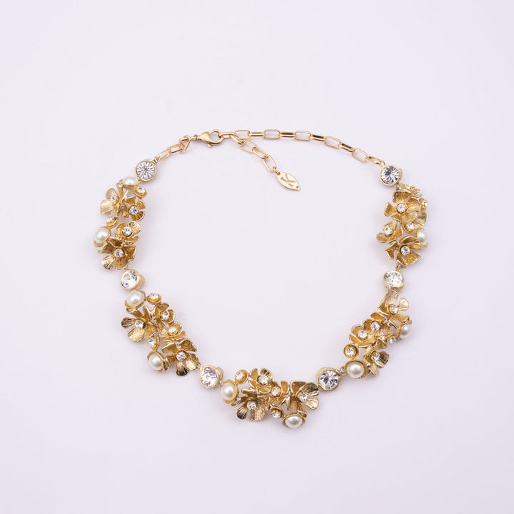 Kalliope Jewelry GK1958-101-322-364 baltā fona foto