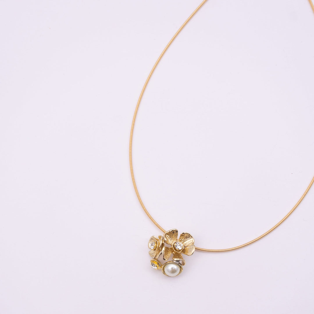 Kalliope Jewelry GK1964-101-322-364 baltā fona foto
