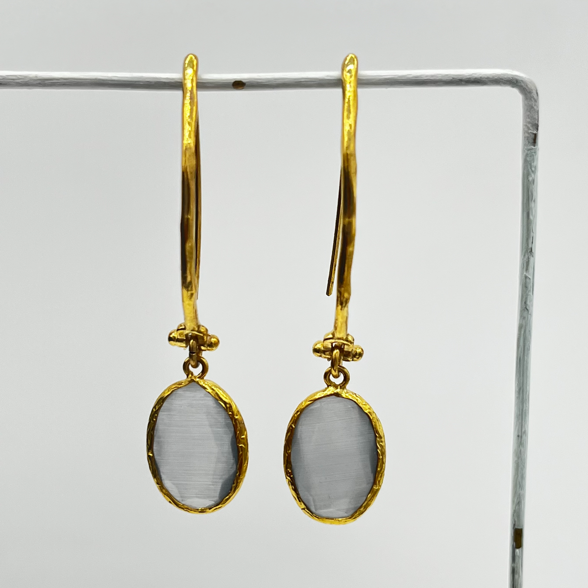 Calypso auskari – Pearl gray